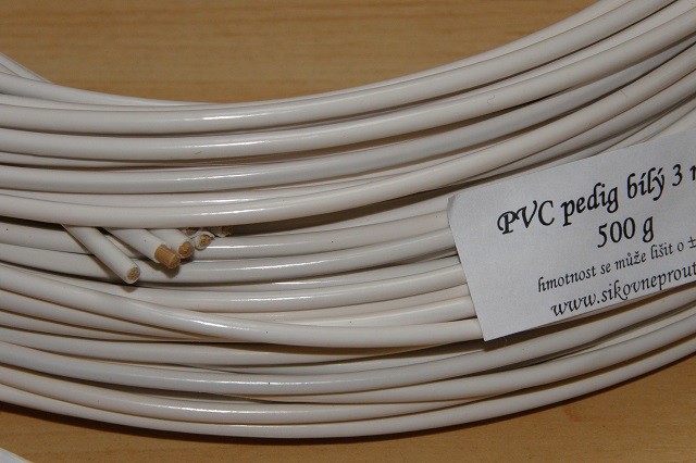 PVC pedig pr. 3,5 mm - 500 g - bílá 