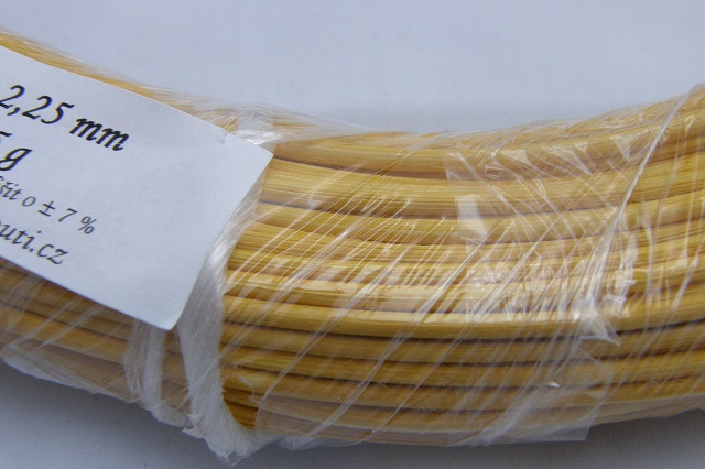 Pedig barvený pr. 2,25 mm - 125 g žlutá