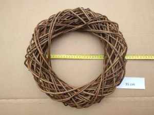 Věnec pr. 35 cm - neloupané proutí