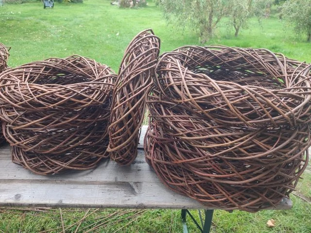 Věnec pr. 60 cm - neloupané proutí